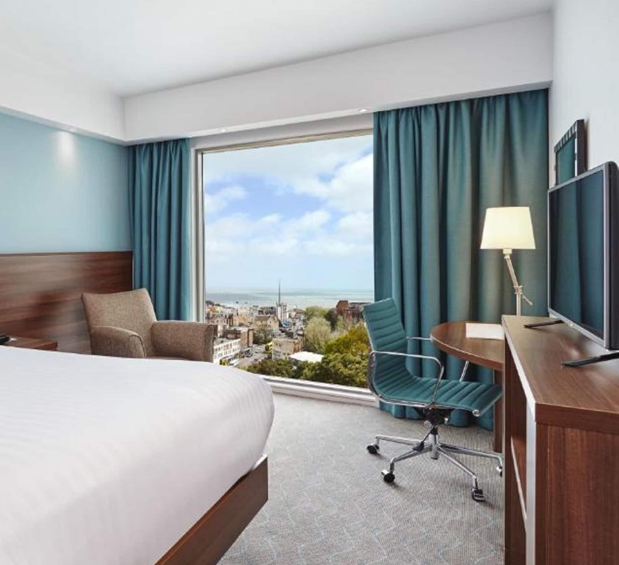 Hampton By Hilton Bournemouth Hotel Exterior foto